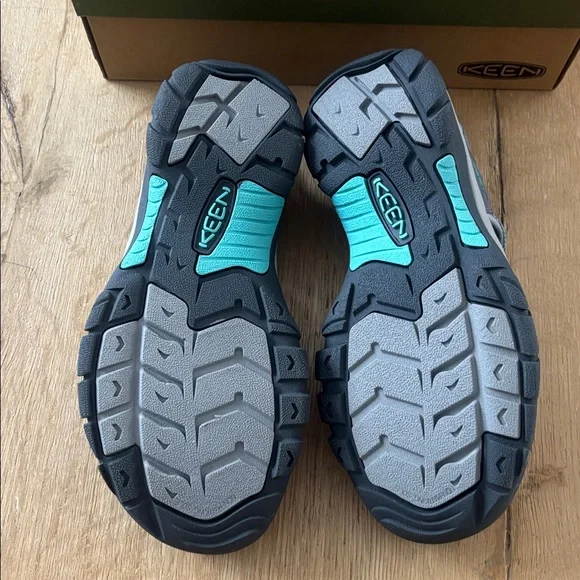 Keen Women’s Newport Sandals New in Box Size 9 - Picture 5 of 8